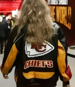 Taylor-Swift-NFL-Chiefs-VS-Buccaneers-Game-2024-Black-Leather-Jacket-2