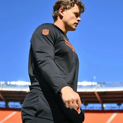 Unisex Joe Burrow Cincinnati Bengals 2025 Sideline Performance Long Sleeve Hoodie T-Shirt
