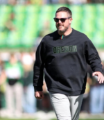 Dan Lanning Oregon Ducks 2026 Sideline Sweatshirt (1)